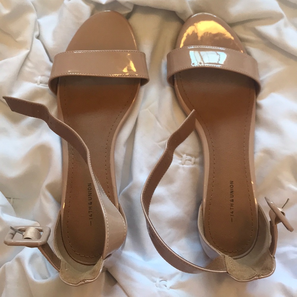 14th and union sandals